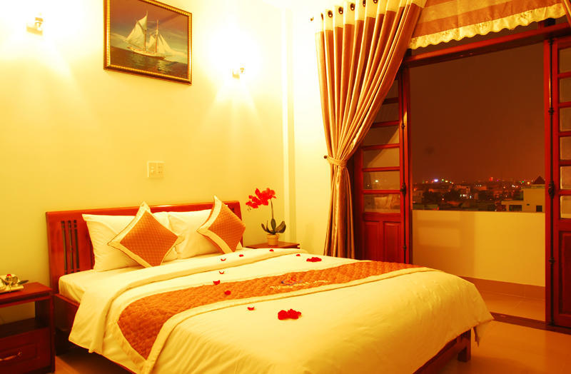 Tuong Phat Hotel Da Nang Exteriör bild